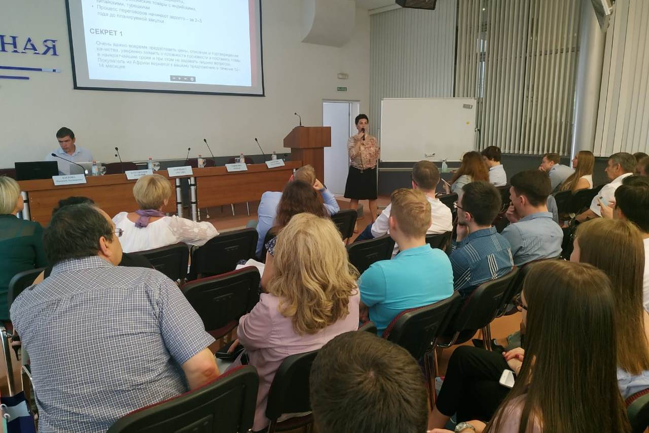 Дмитрий Миронов: «В сфере малого и среднего бизнеса в нашем регионе работают 195 тысяч человек»