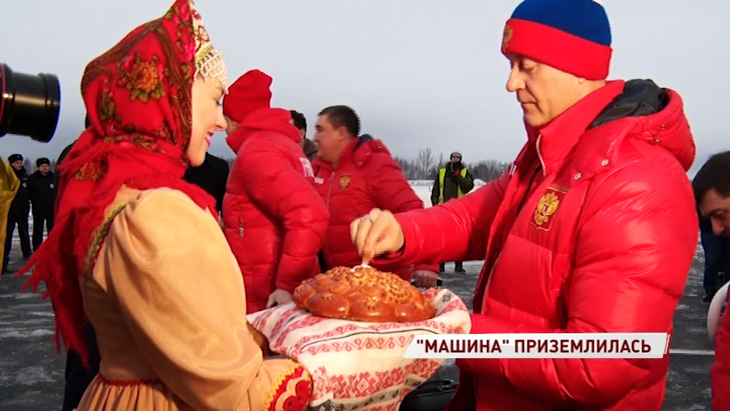 Сборная России по хоккею приземлилась в Ярославле: как встречали «Красную машину»