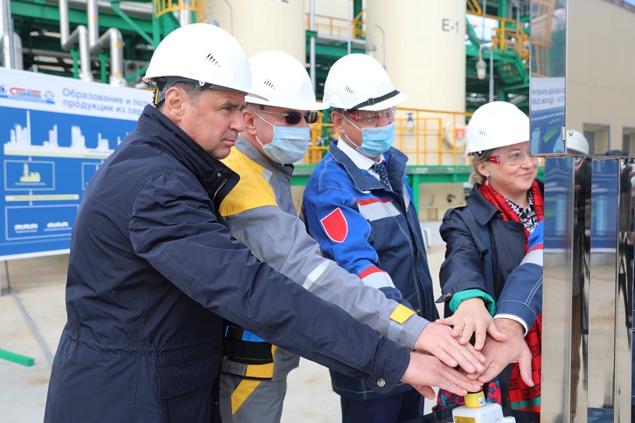 На предприятии «Славнефть-ЯНОС» при участии Дмитрия Миронова запустили новую установку