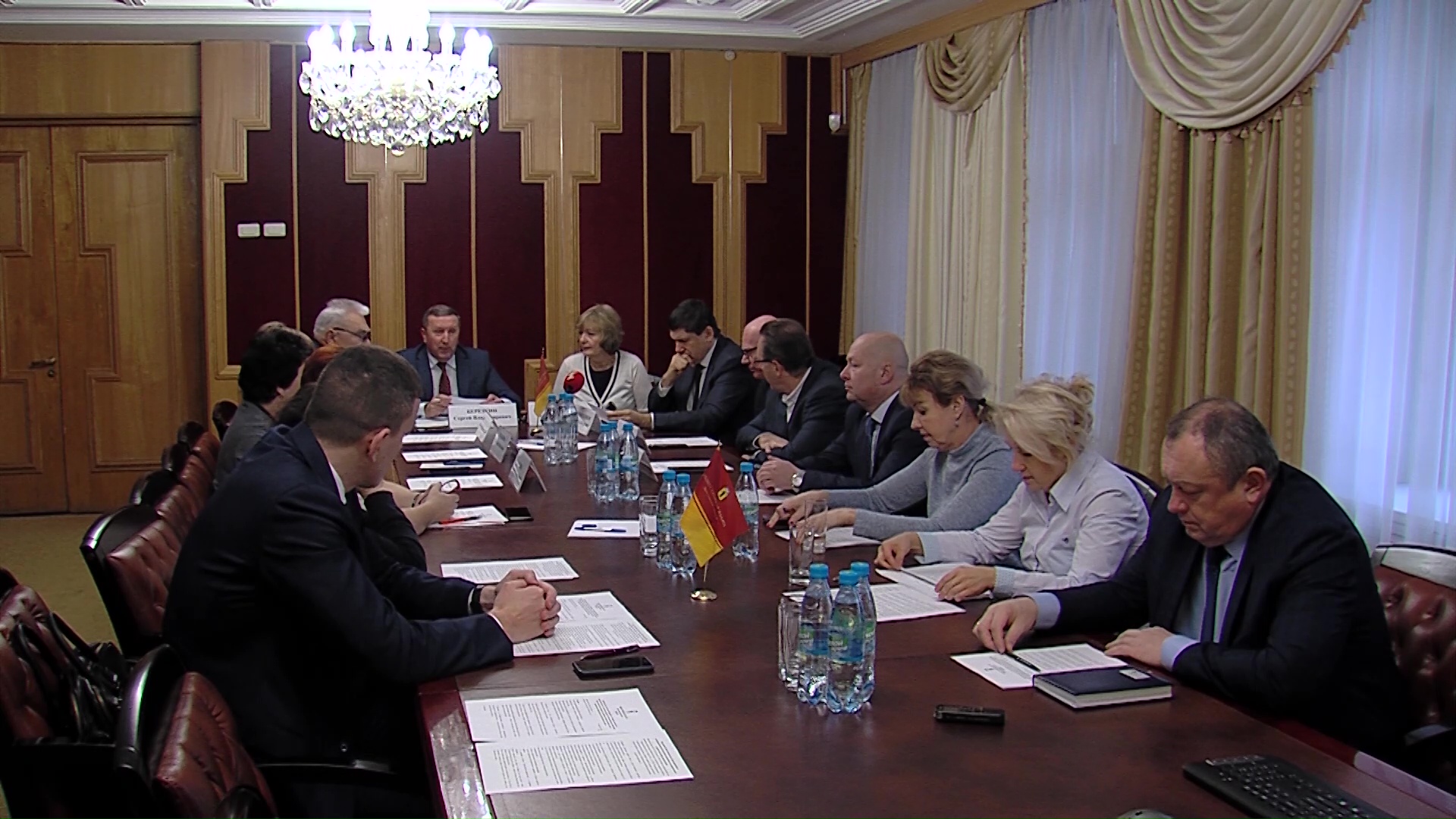 Трезвые дни и ограничение времени продажи: в Общественной палате обсудили предложения в антитабачный и антиалкогольный законы