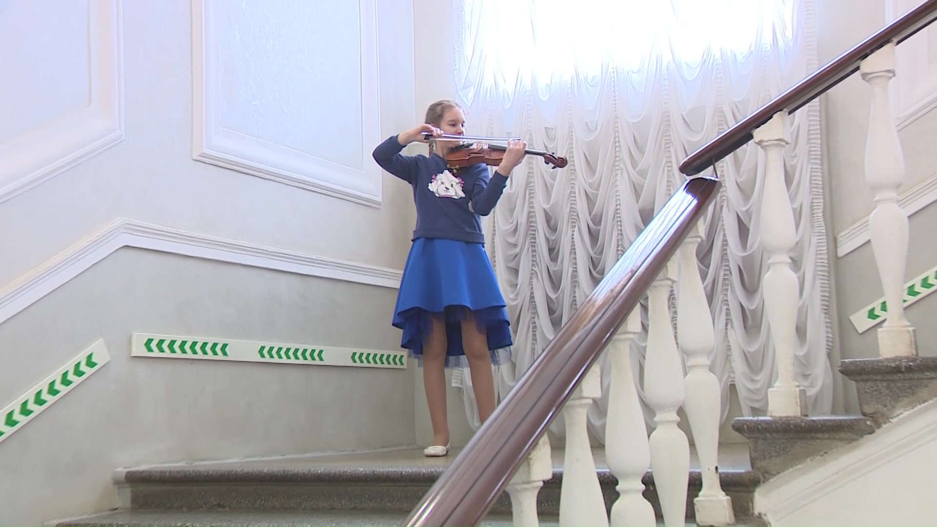 Будущее ярославской культуры: в филармонии наградили лучших юных музыкантов