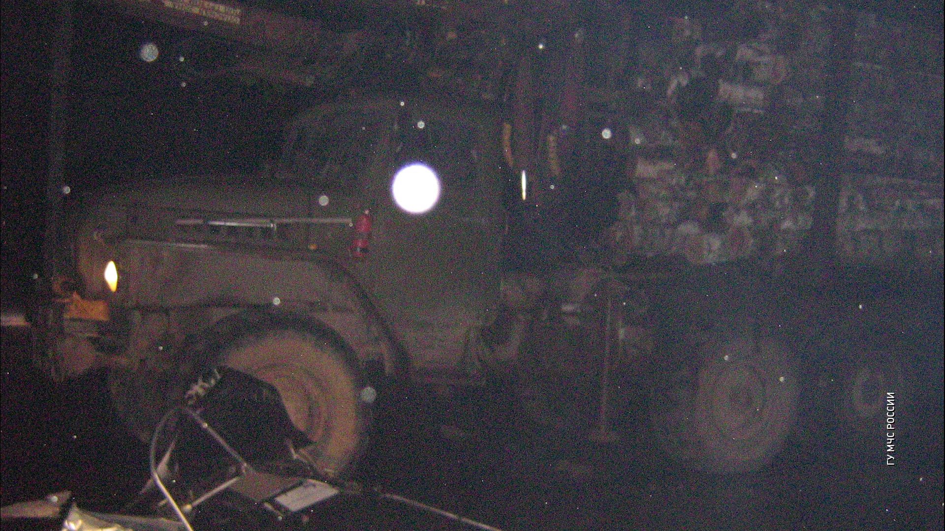 В Ростовском районе легковушка и грузовик не поделили дорогу