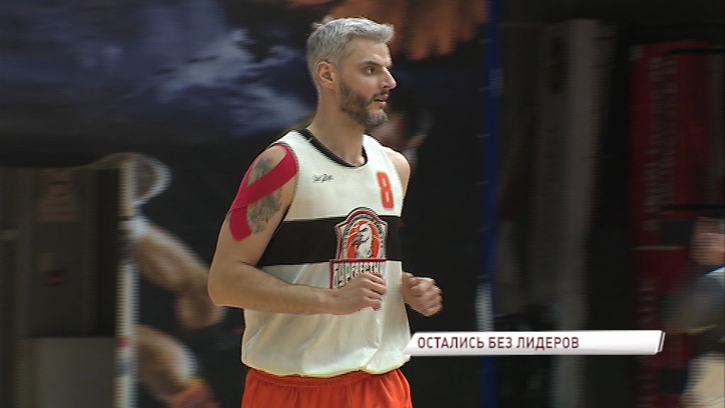 «Буревестник» после игры с «Самарой» потерял двух игроков