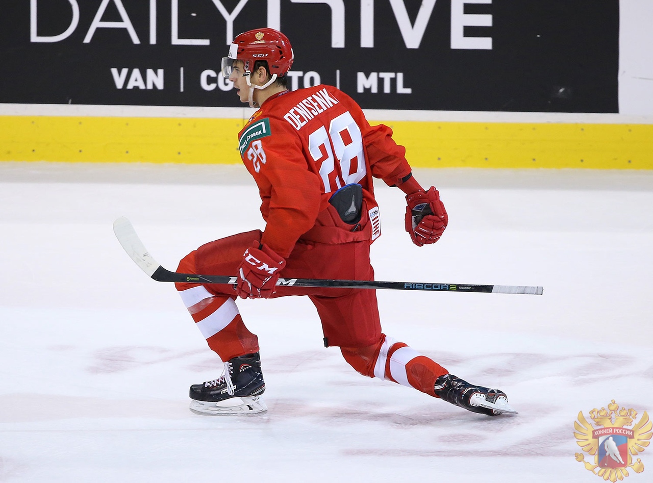 Шайба Григория Денисенко не спасла молодежную сборную России от поражения