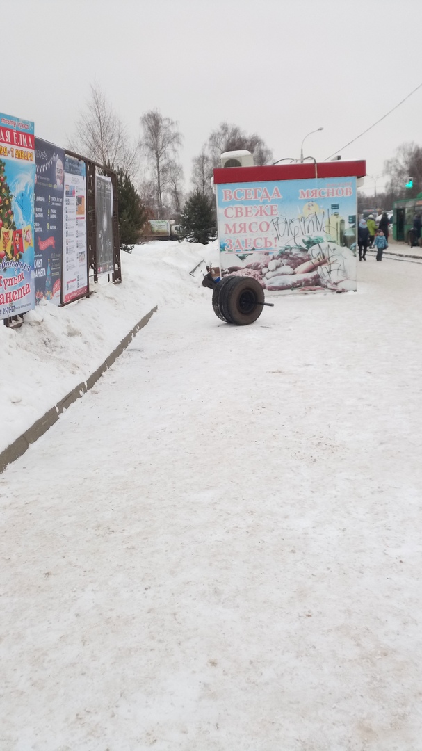 Приехали: в Рыбинске у маршрутки на ходу отлетело колесо