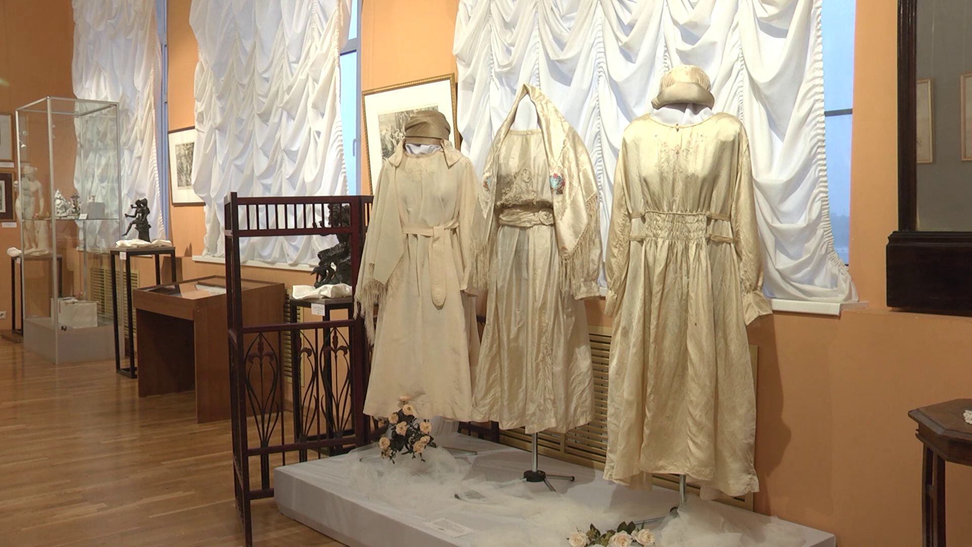 В Рыбинском музее открылась выставка свадебных обрядов
