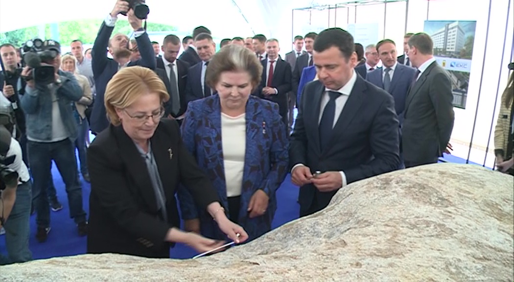 Министр здравоохранения Вероника Скворцова провела рабочий понедельник в Ярославле