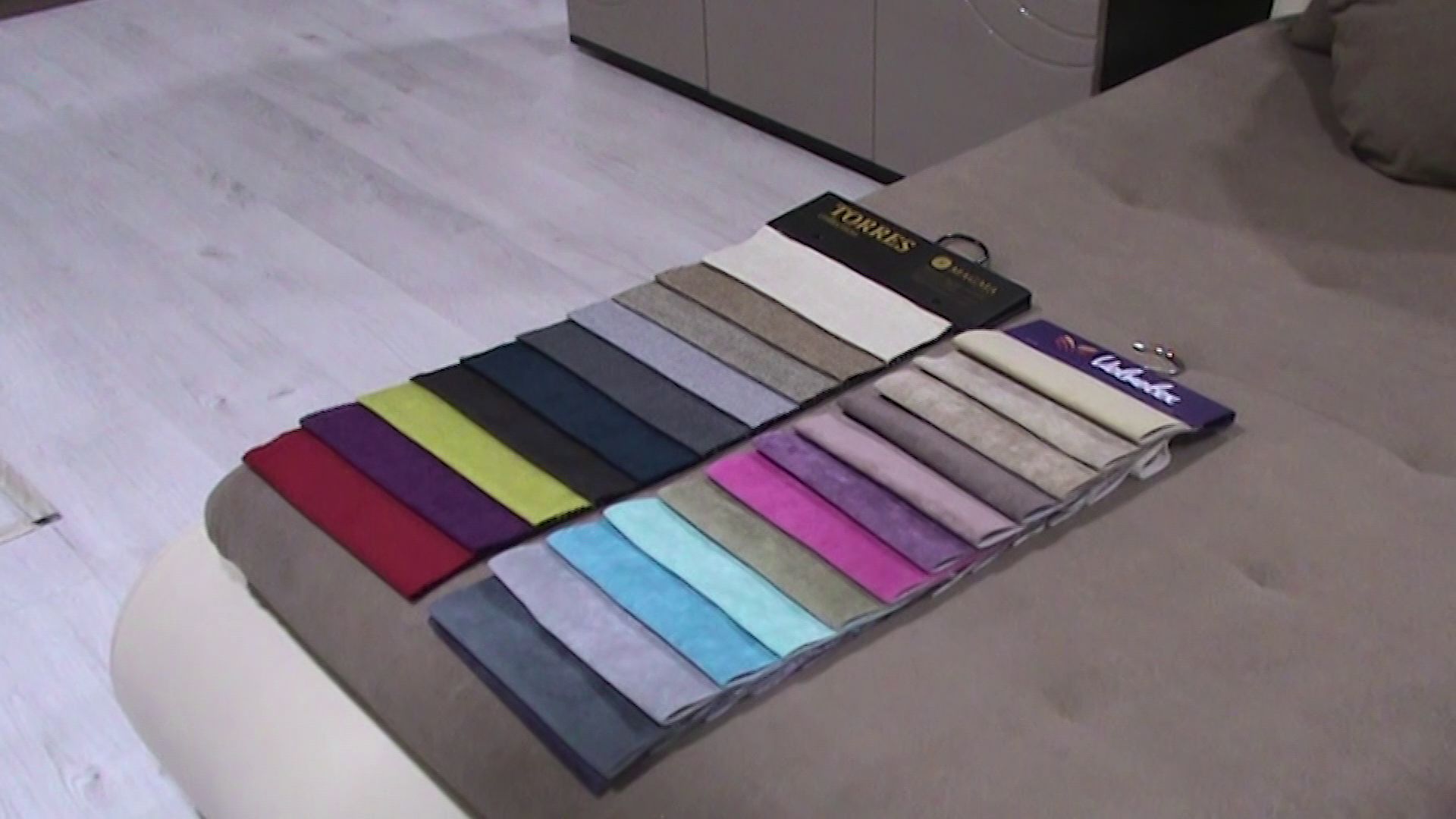 Уже выплатила кредит, а мебели все нет: ярославна около полугода ждет диван и два кресла