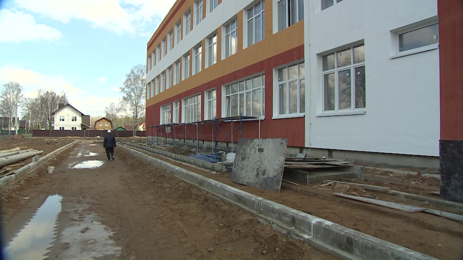 В Рыбинске завершается строительство школы на улице Тракторной