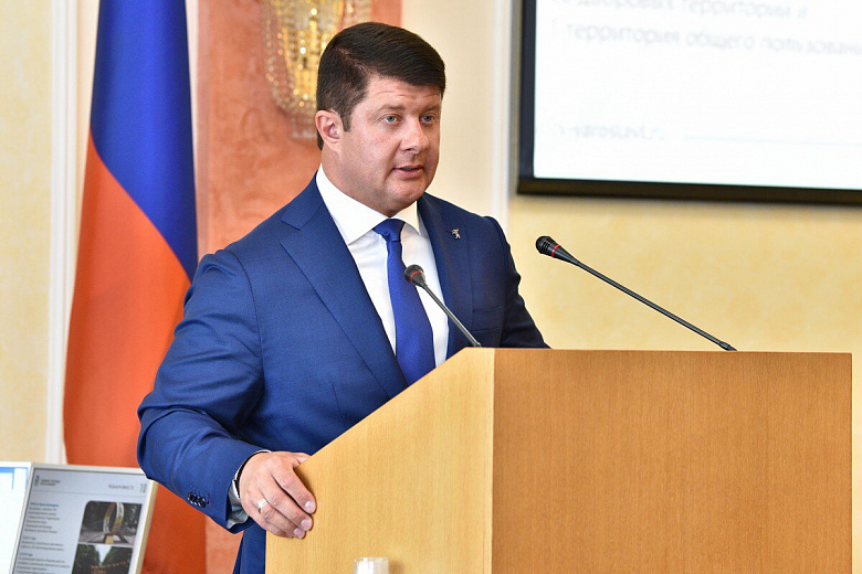 Экс-мэр Ярославля уволил экс-заммэра Ярославля из-за отравившихся на форуме участников