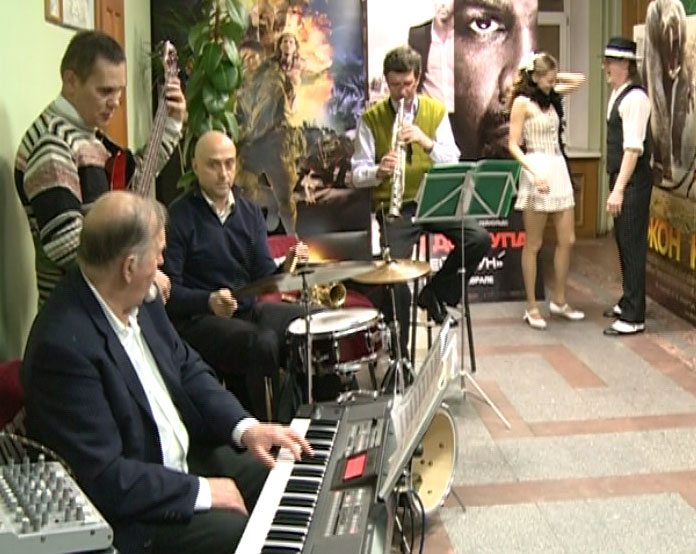 "Черно-белые вторники" продолжаются