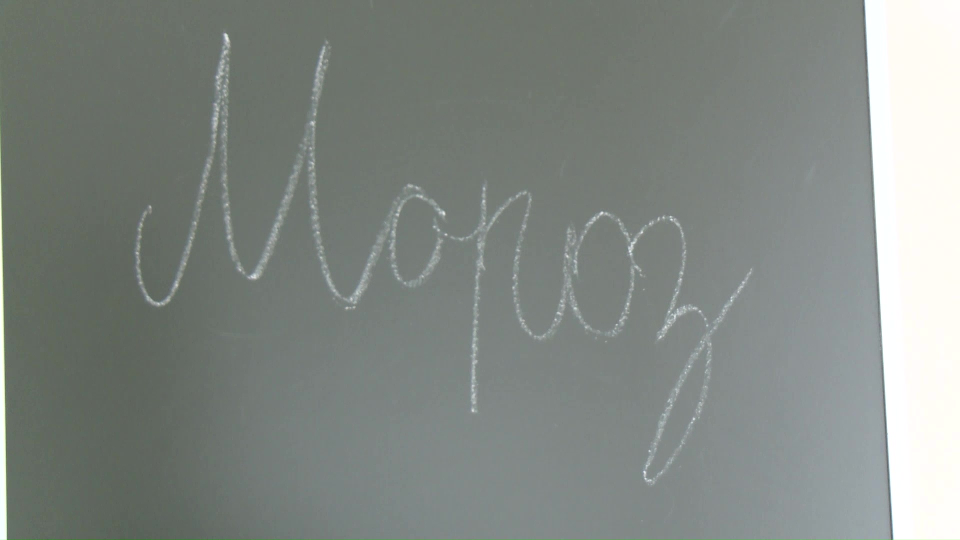 Индивидуальный и неповторимый: в мире отмечают День почерка