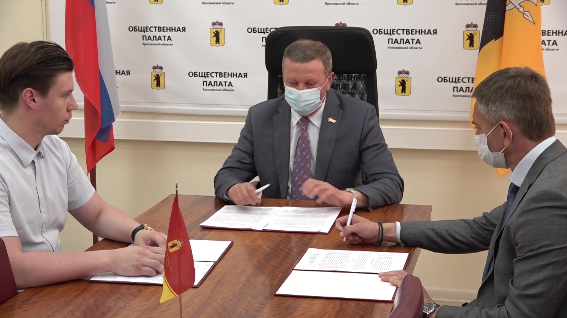 Общественная палата заключила соглашения с НКО для организации голосования по поправкам в Конституцию