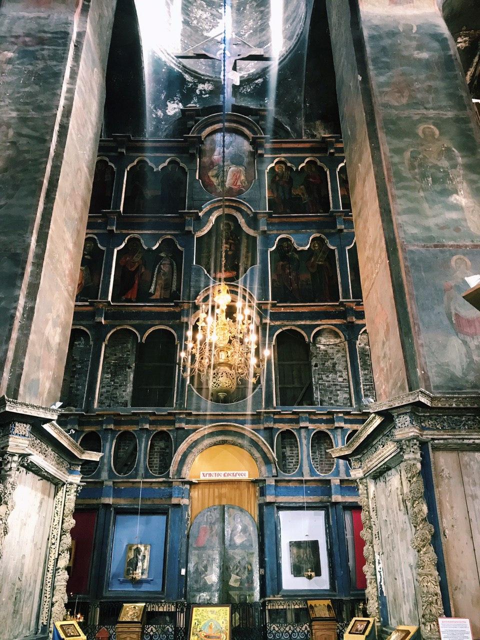 В Успенский собор в Ростове дали отопление