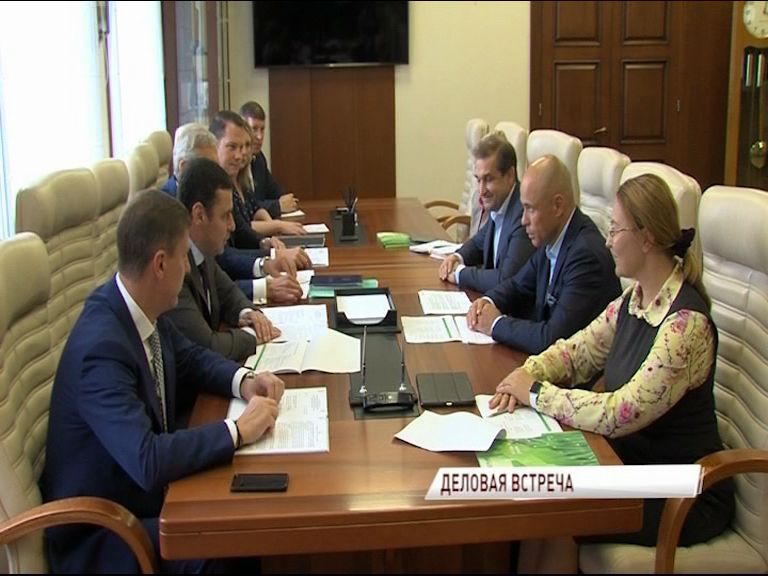 Дмитрий Миронов провел деловую встречу с вице-президентом крупного банка