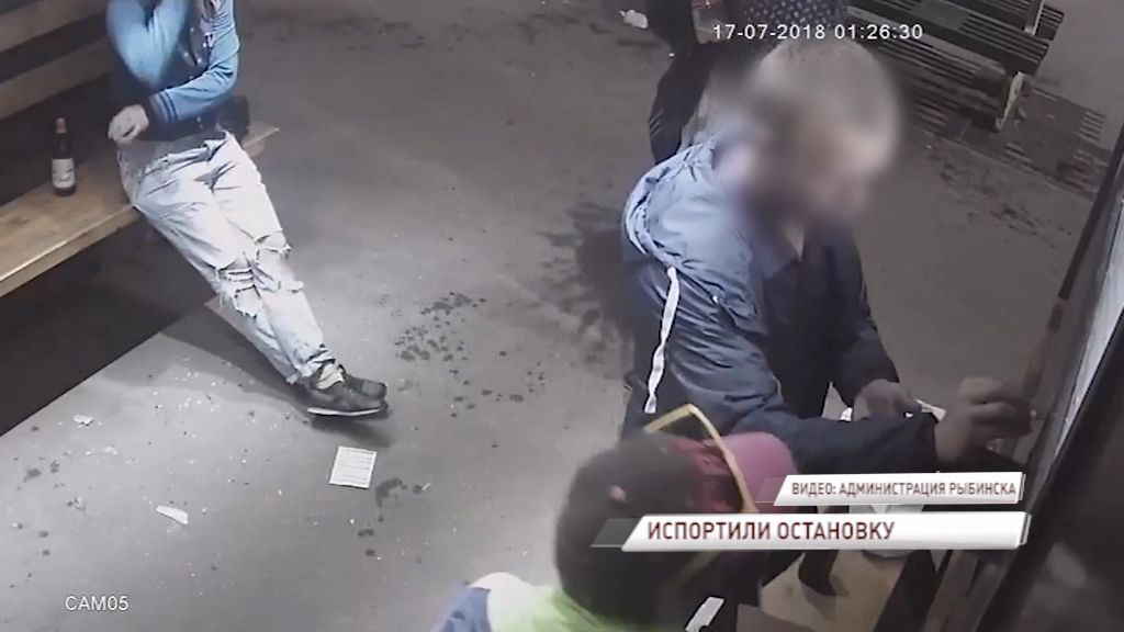 Вандалы разгромили новую остановку с вай-фаем и зарядкой телефонов