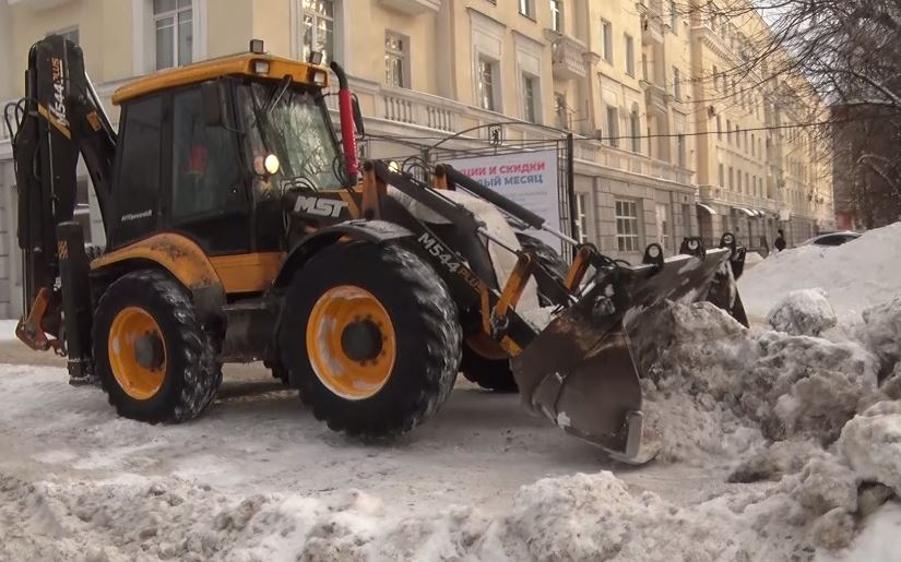У ярославских коммунальщиков на исходе пескосоляная смесь