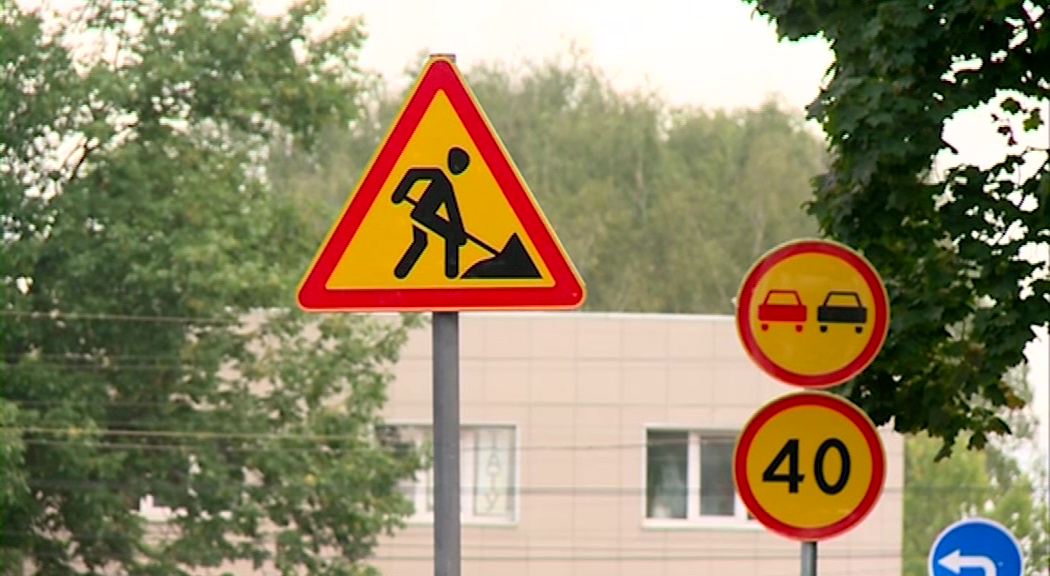 Жители Брагина объявили настоящую войну водителям, объезжающим пробки по дворам