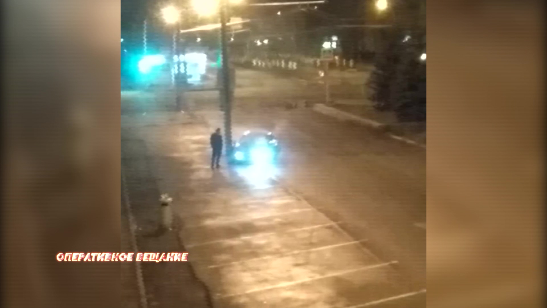 Ярославец ночью по непонятным причинам врезался в столб