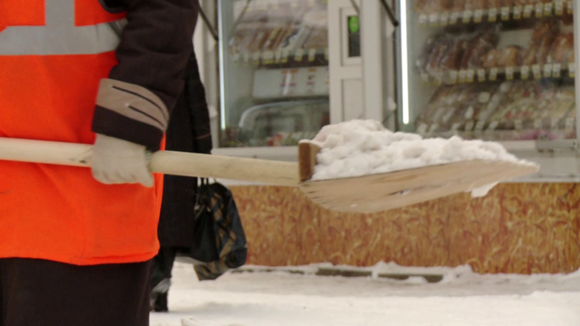 Дорожные службы рассказали, насколько готовы к снегопадам