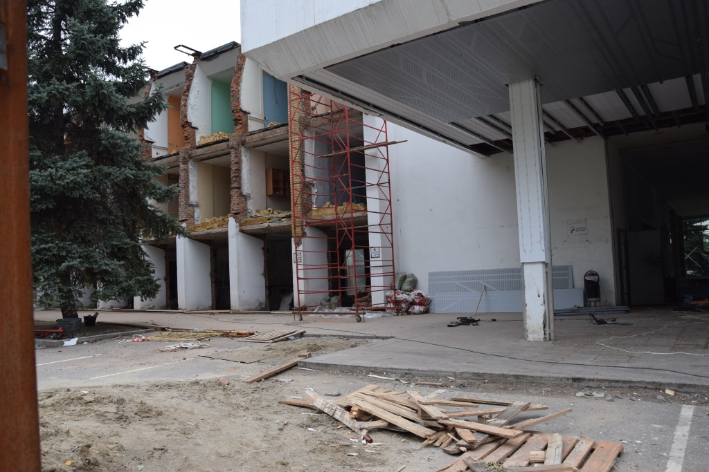 Собственника речного вокзала обязали восстановить демонтированные фасадные элементы