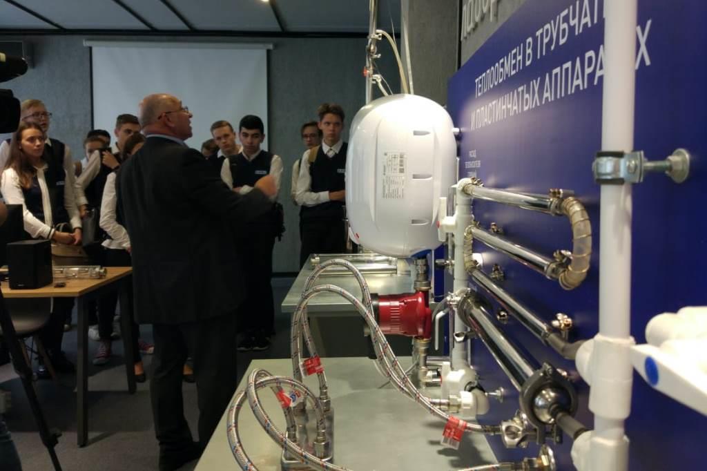 Дмитрий Миронов принял участие в открытии нового образовательного центра технологических процессов на базе ЯГТУ