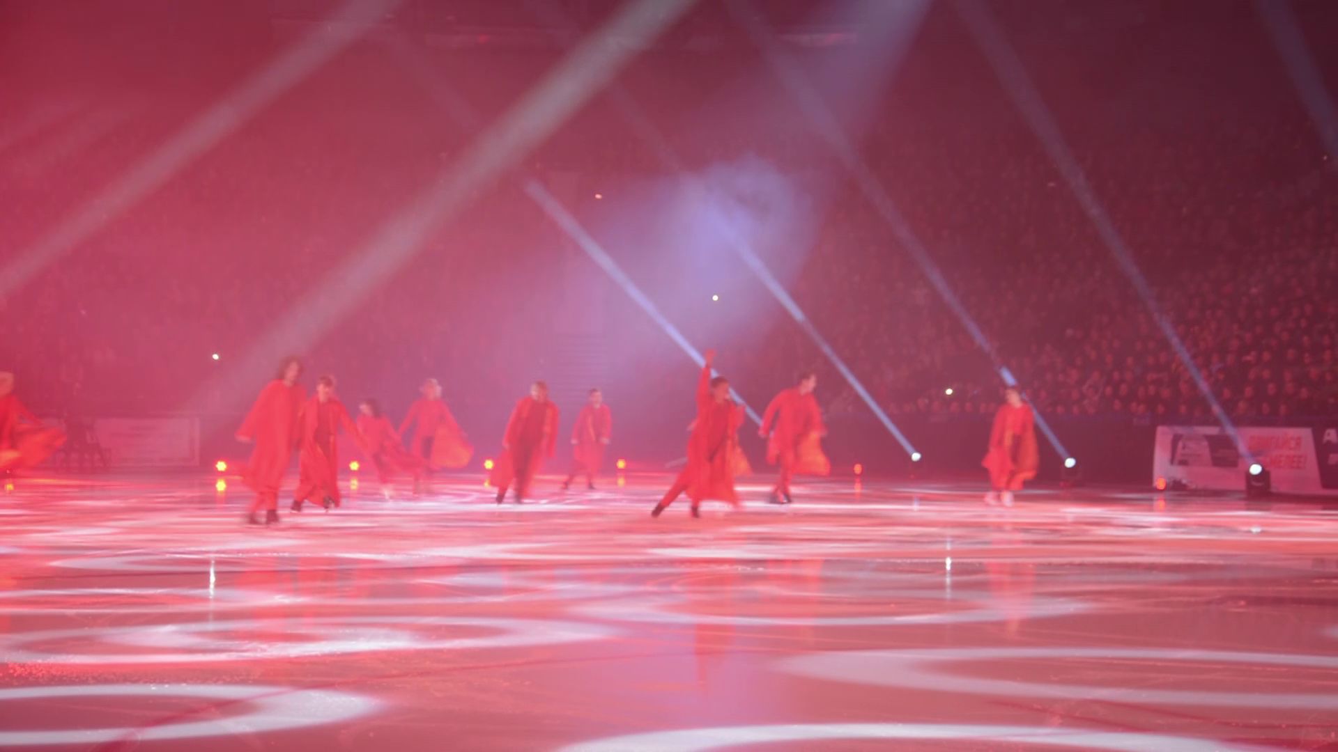 В Ярославле на льду выступили обладатели высших наград олимпиад, чемпионатов мира и Европы
