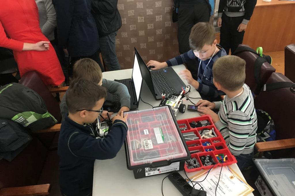 В Ярославской области стартовала запись в детские кружки и секции