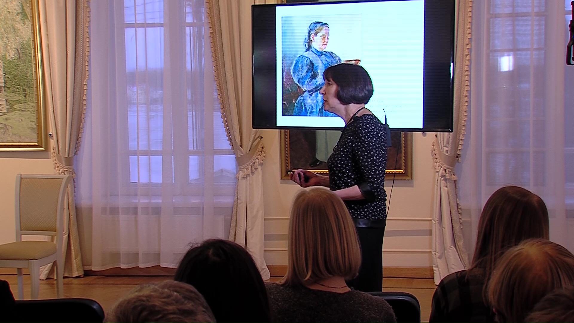 Собрание дворянских мемов: художественный музей получил в дар коллекцию открыток Елизаветы Бём