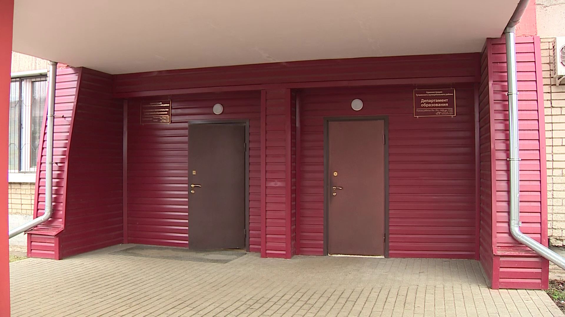 Подростка, жестоко избившего своего сверстника в Тутаеве, отпустили в зале суда