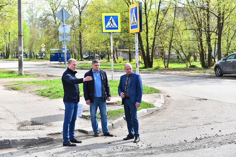 В Ярославле перекрыли перекресток Закгейма - 8 марта: как организовано движение