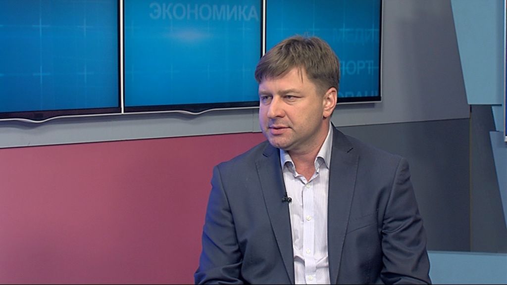 Программа от 4.12.17: Олег Ненилин