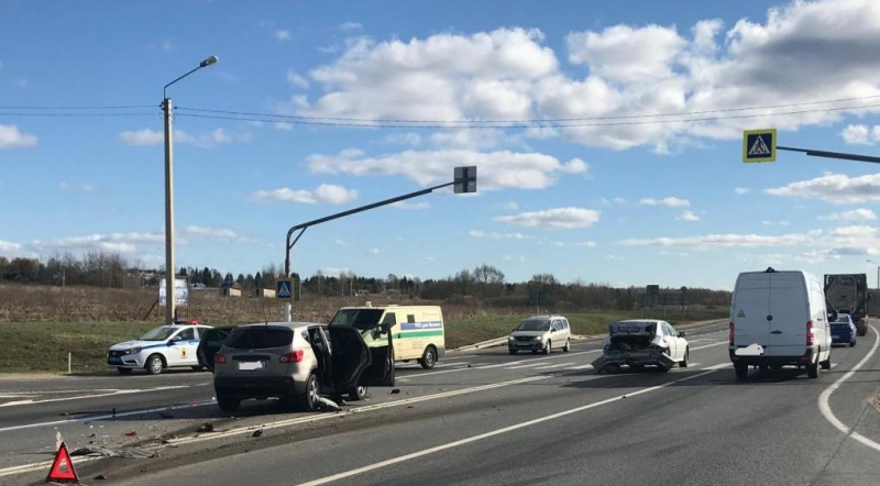 В ДТП на трассе М8 пострадал подросток
