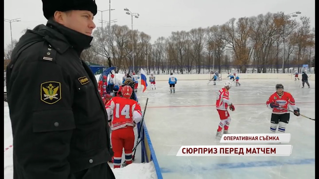 Приставы пришли к хоккеисту на матч из-за незаконного строительства