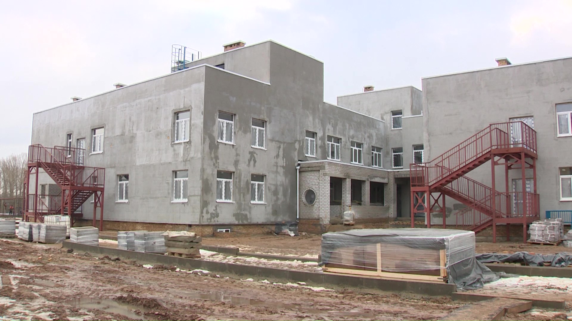 Летом в Брагине откроется новый детсад, строящийся в рамках нацпроекта «Демография»