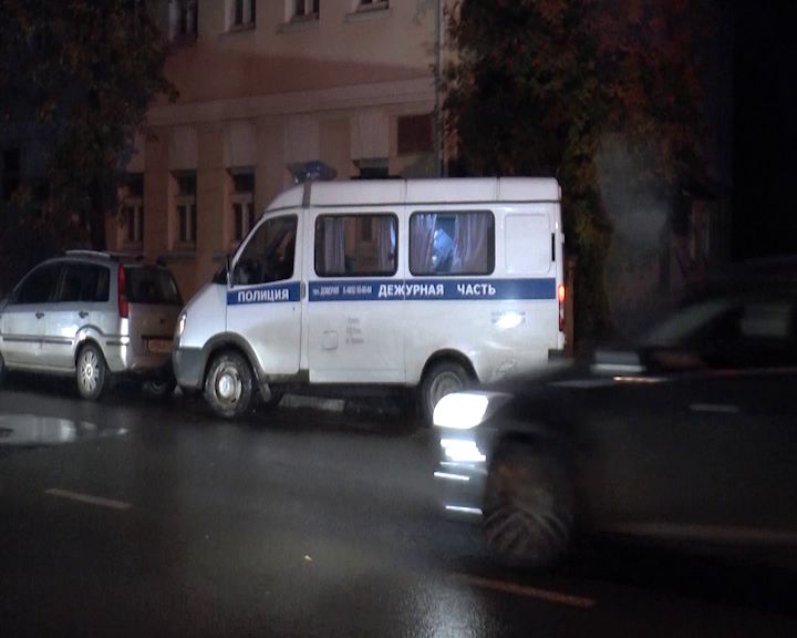 Рыбинец украл из незапертой машины деньги