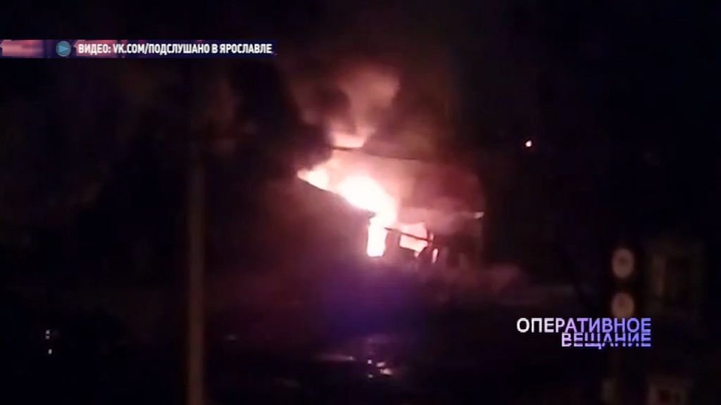 На Фабричной ночью полыхал расселенный дом