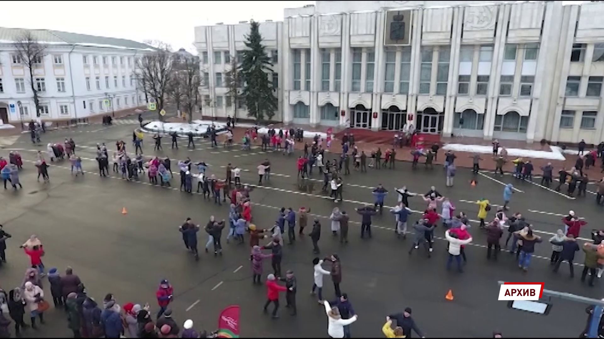 Ярославцы смогут погрузиться в прошлое и закружиться в «Севастопольском вальсе»