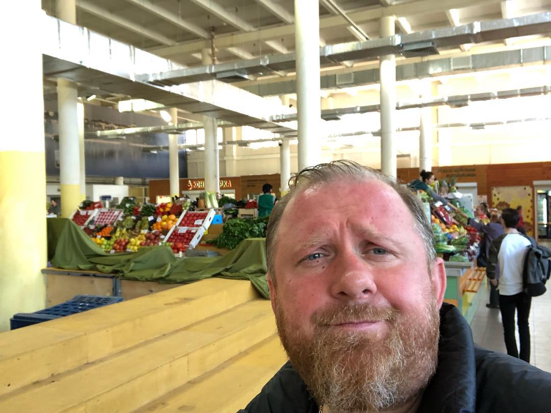 «Люди, вы питаетесь вещами?» Известного российского повара удивил ярославский рынок