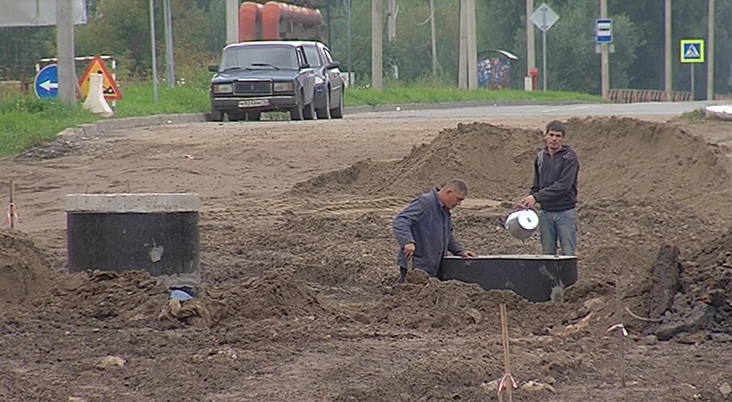 Стоим на месте? Ярославцев обеспокоили затянувшиеся сроки ремонта Красноборской