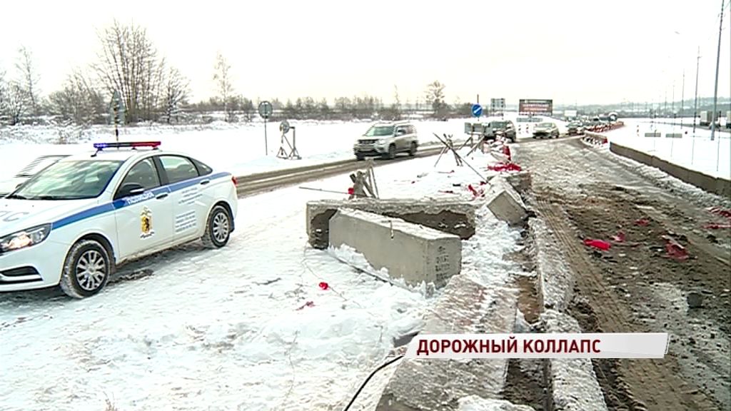 На М8 грузовик врезался в ограждение и парализовал движение на несколько часов