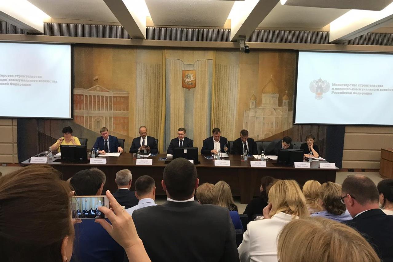 Дмитрий Миронов:«Минстрой назвал нашу область в числе шести регионов, наиболее эффективно решающих проблемы обманутых дольщиков»