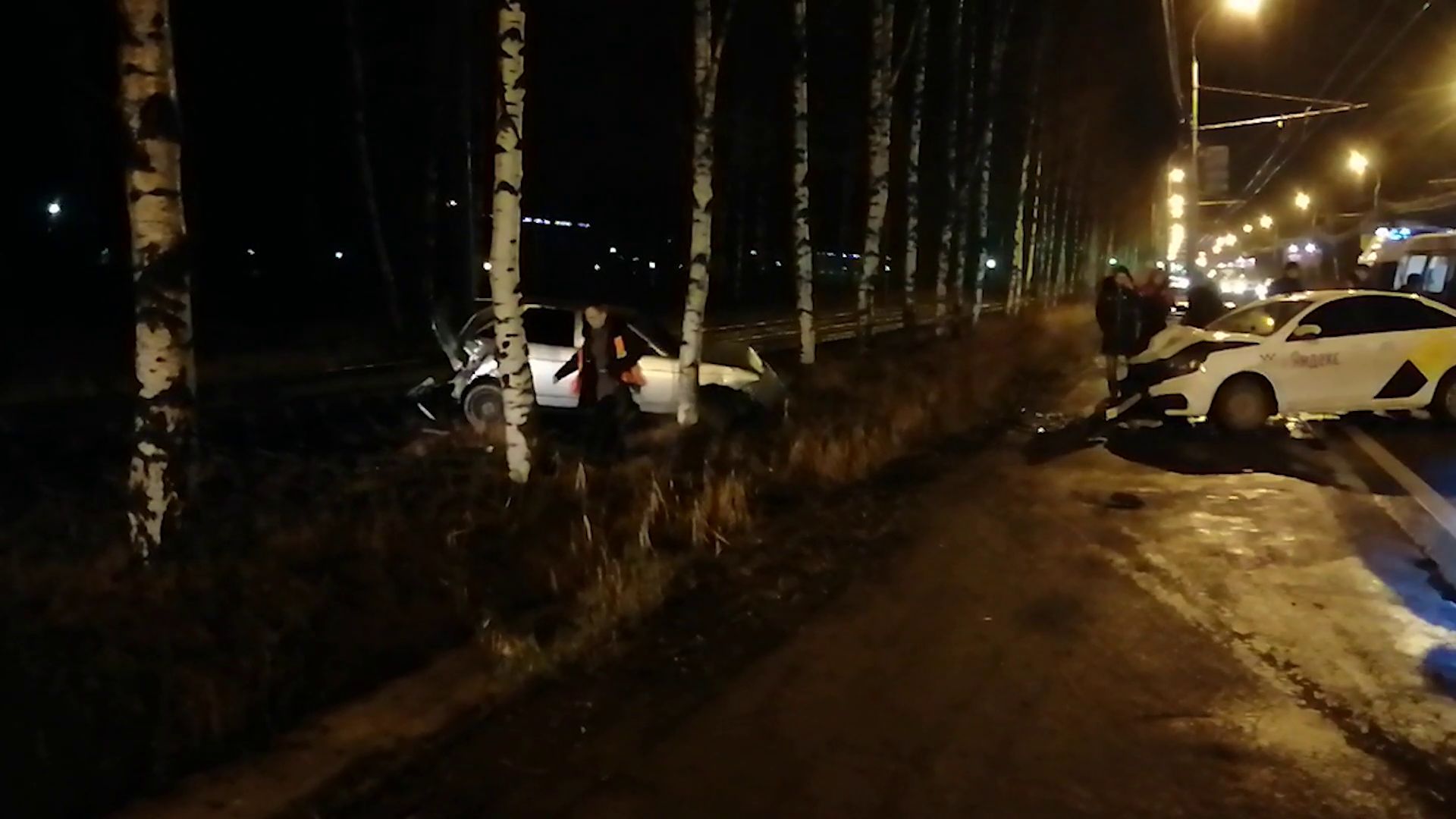 В Брагине две легковушки парализовали движение трамваев