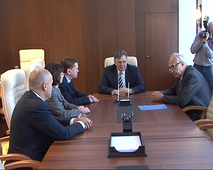 Сергей Ястребов встретился с министром финансов Крыма