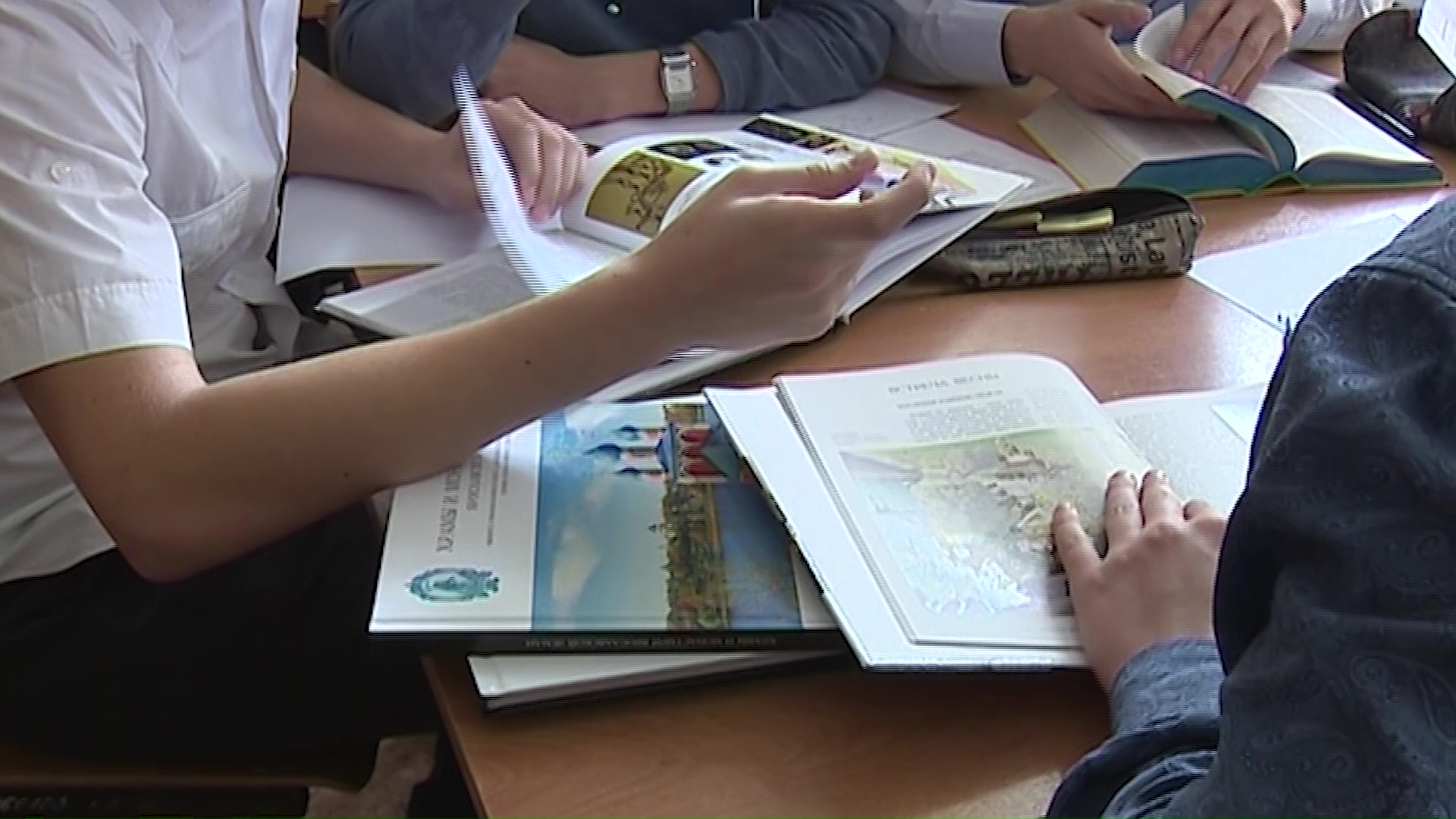 Ученики 1-8 классов могут досрочно уйти на каникулы