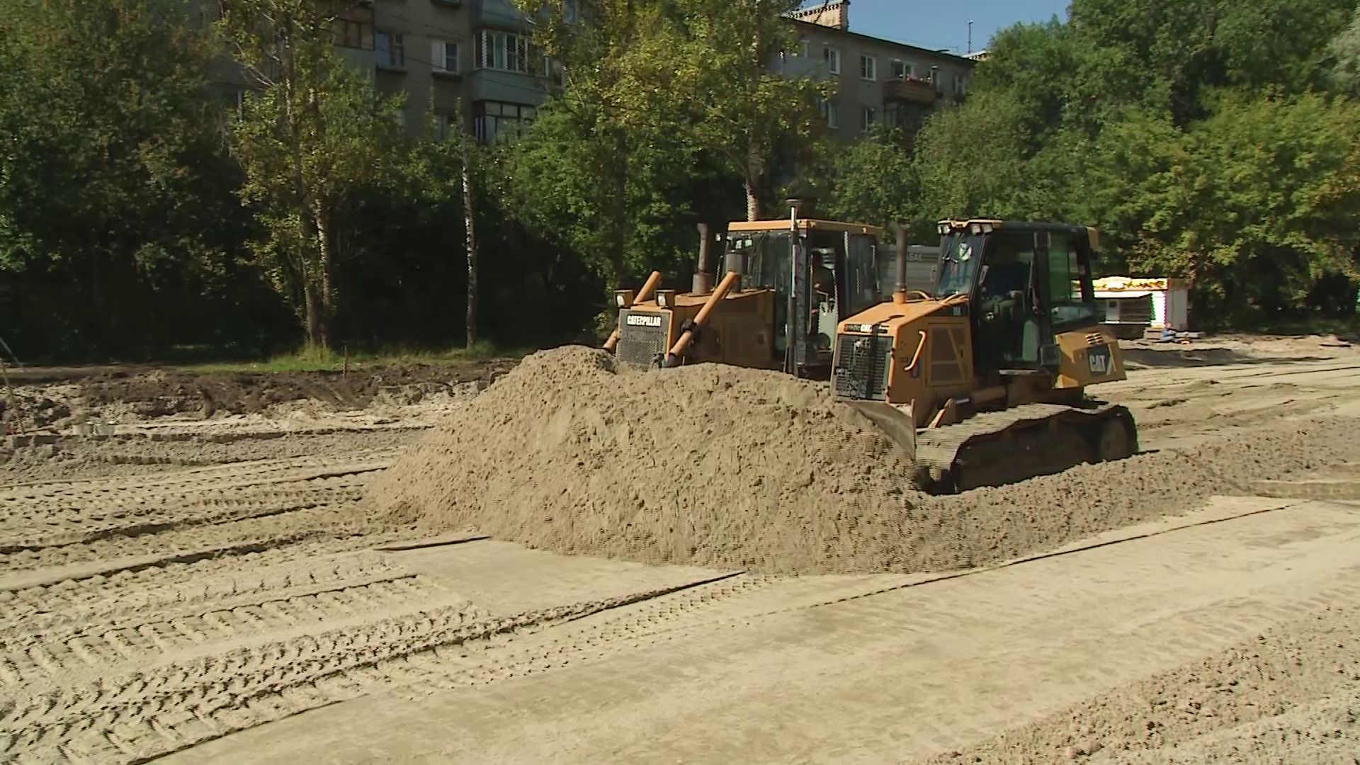 Жители домов на Тутаевском шоссе встретились с представителем подрядной организации: дорожники ответили на вопросы по ремонту объекта