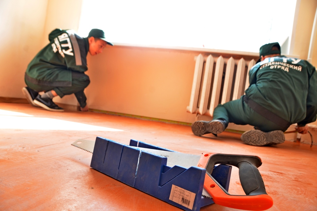 Стройотрядовцы ярославского «политеха» отремонтировали комнаты вузовского общежития и лаборатории