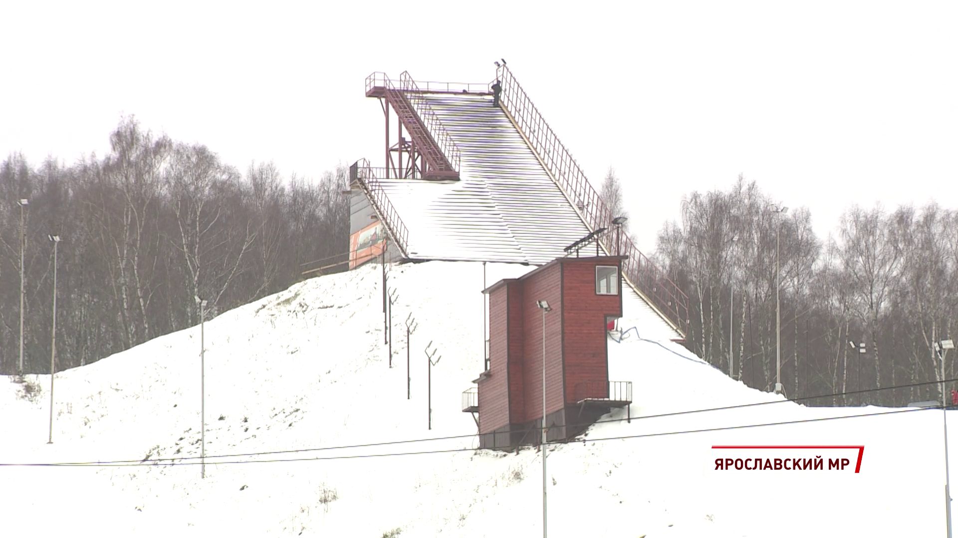 В Подолино продолжают готовиться к этапу Кубка мира по фристайлу в дисциплине лыжная акробатика