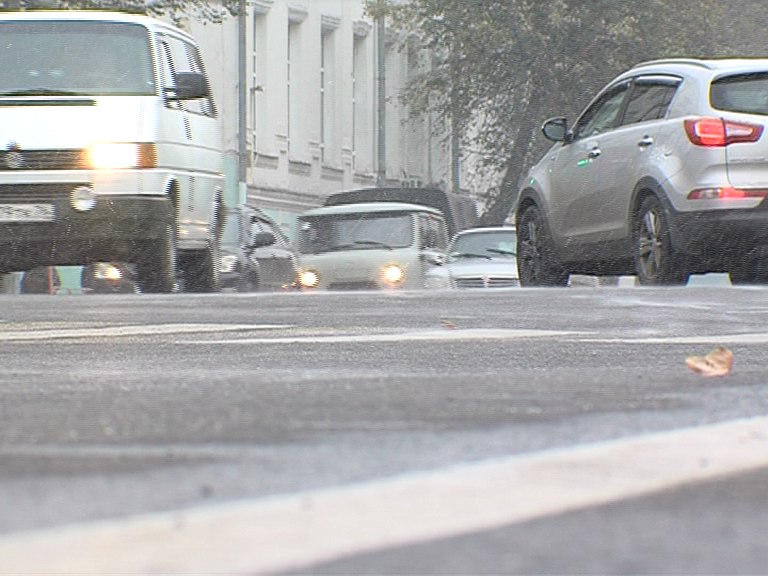 Ярославских водителей МЧС предупредило о гололедице