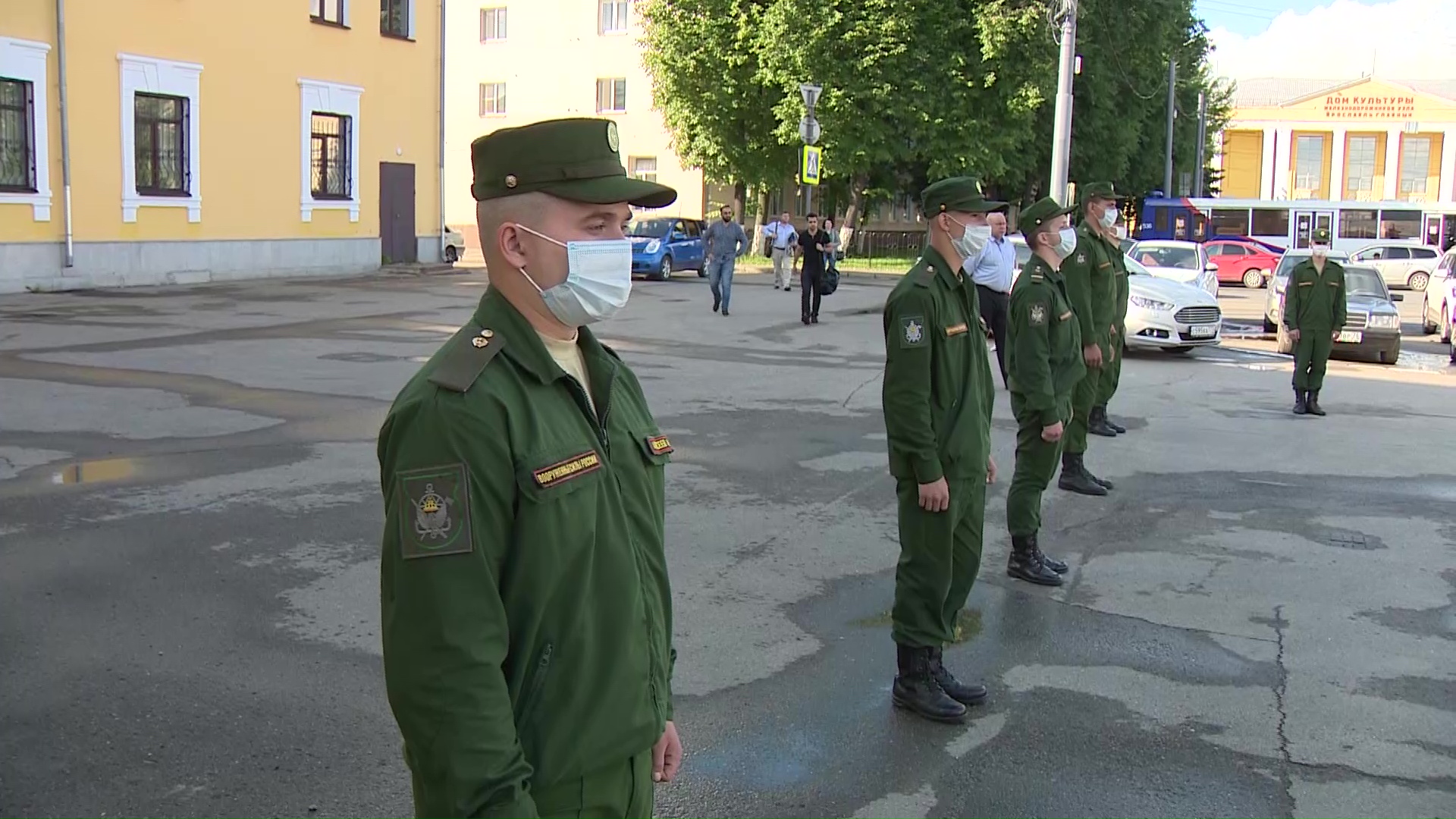 В Ярославль вернулись участники парада Победы